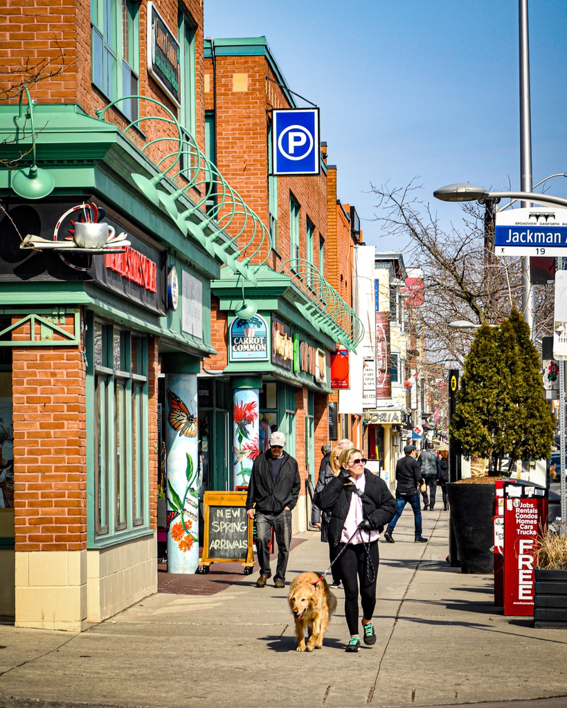 BroadviewDanBIA's tweet photo. A great 🔆 for a spring walk on #thedanforth ! Get outside, and enjoy the day! Not everything is closed this wknd - we have a good # of restaurants open to serve you! Also some of our local spaces for kids activities are also open for your 🚸 entertainment
#Seeyouonthedanforth https://t.co/Sfs5zPP0v1