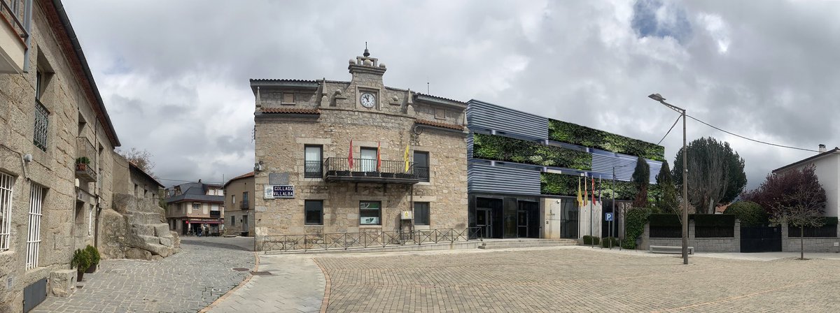 AyuntamientoCV's tweet photo. ✅ Solicitamos una subvención para el PIREP, Programa para el impulso de rehabilitación de edificios públicos

🍃 Estas propuestas de jardín vertical mejoran la habitabilidad, confort y eficiencia energética del Ayuntamiento

📊 ¿Cuál prefieres? Vota abajo en nuestra encuesta https://t.co/G701gdFaRM
