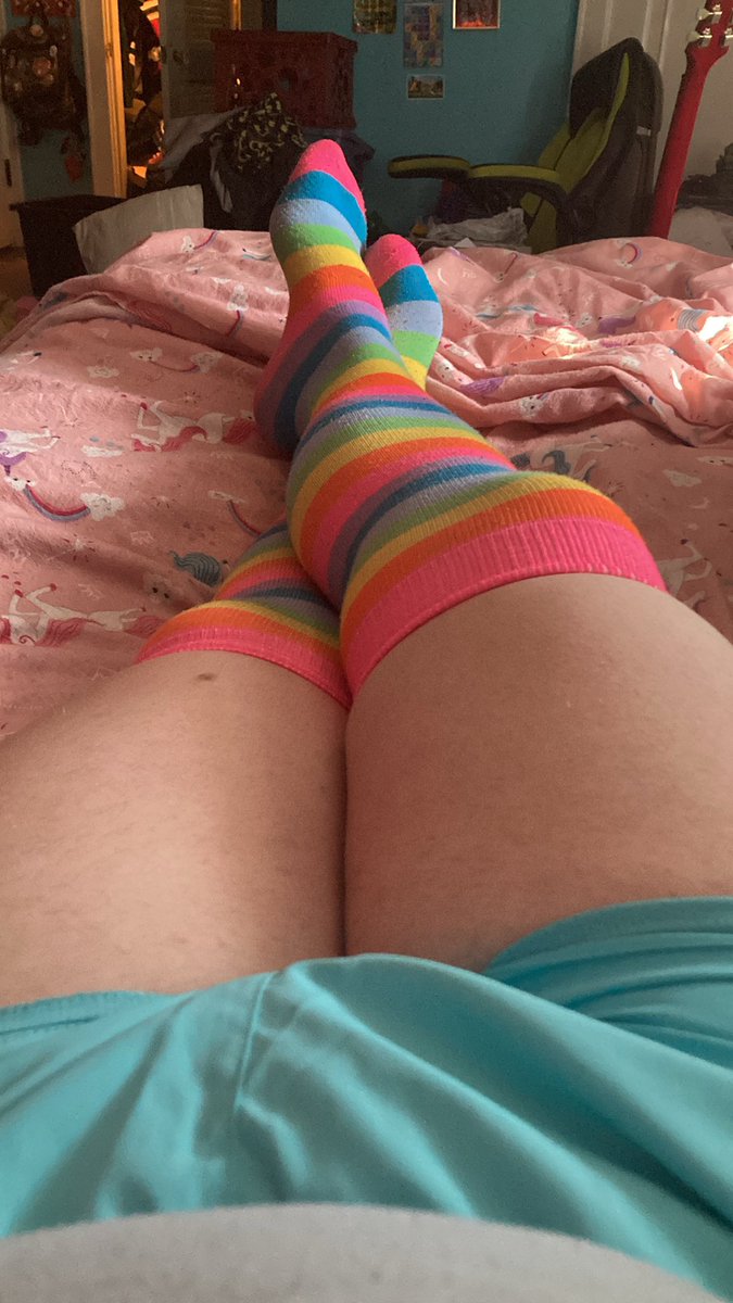 astro_andromeda's tweet photo. The return of the thighs https://t.co/fXnhN8IYCk