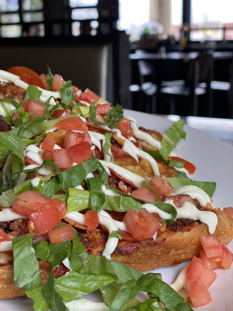 Central Standard - Bettendorf tweet media