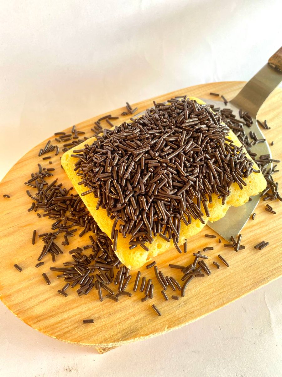 Kue pancong balap nya kak, booth nya ada di gayungsari, wiyung dan tenggilis 🙏🙌 <a href="/PartisanPSBY/">SEMBARANGMU PERSEBAYA</a> #UMKMBonek