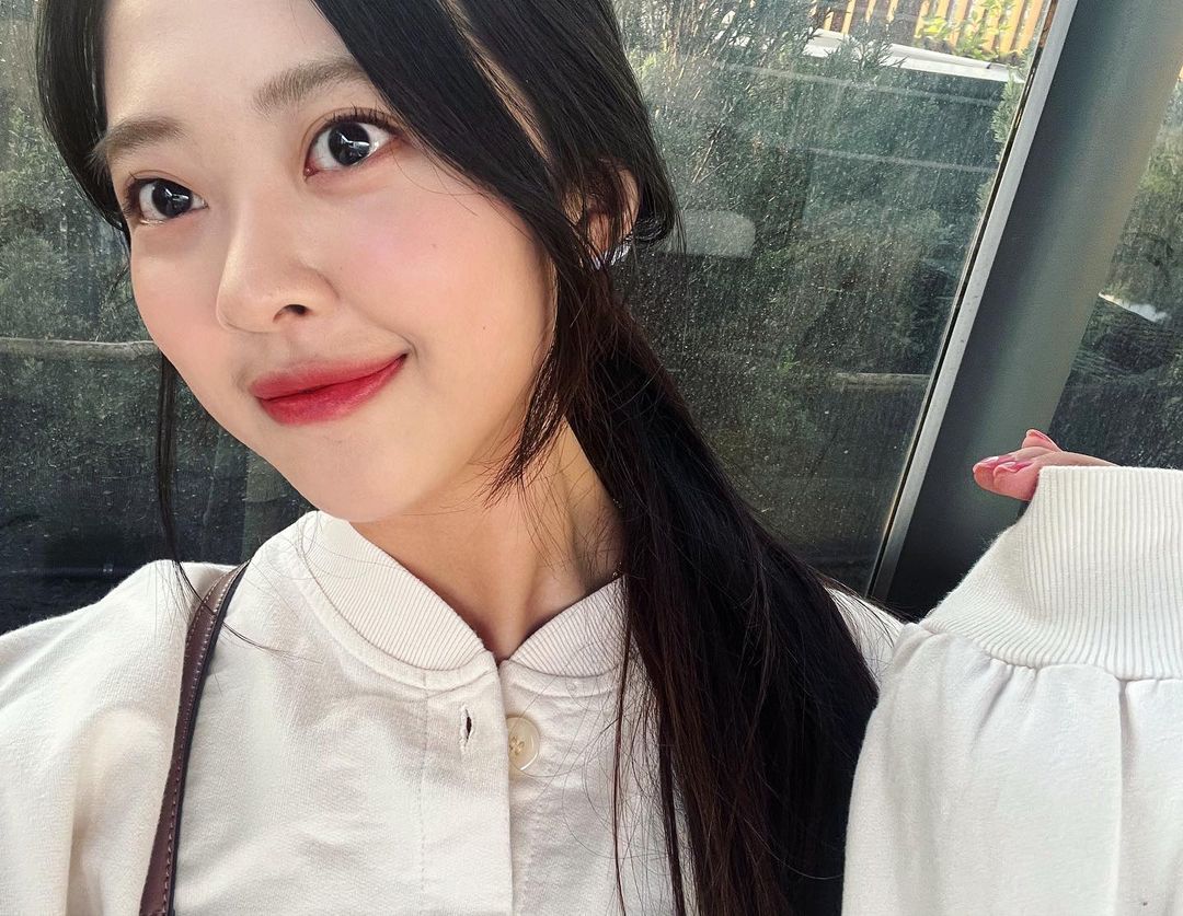 FanaticsBrasil's tweet photo. [🍋] • Atualização da #Yoonhye no Instagram (@/yo_on_hye) 

"❗"

#FANATICS #파나틱스 #윤혜
1/2 https://t.co/M2b3ArveqZ