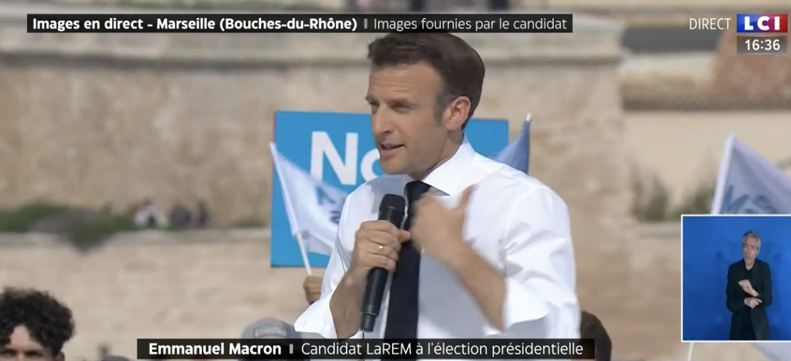 tcabarrus's tweet photo. #EmmanuelMacron: "Nous nous battrons contre les #decharges à ciel ouvert, qui se déversent dans les rivières et les mers, contre le continent de plastique qui tue algues et planctons" https://t.co/yBAOafSVh4