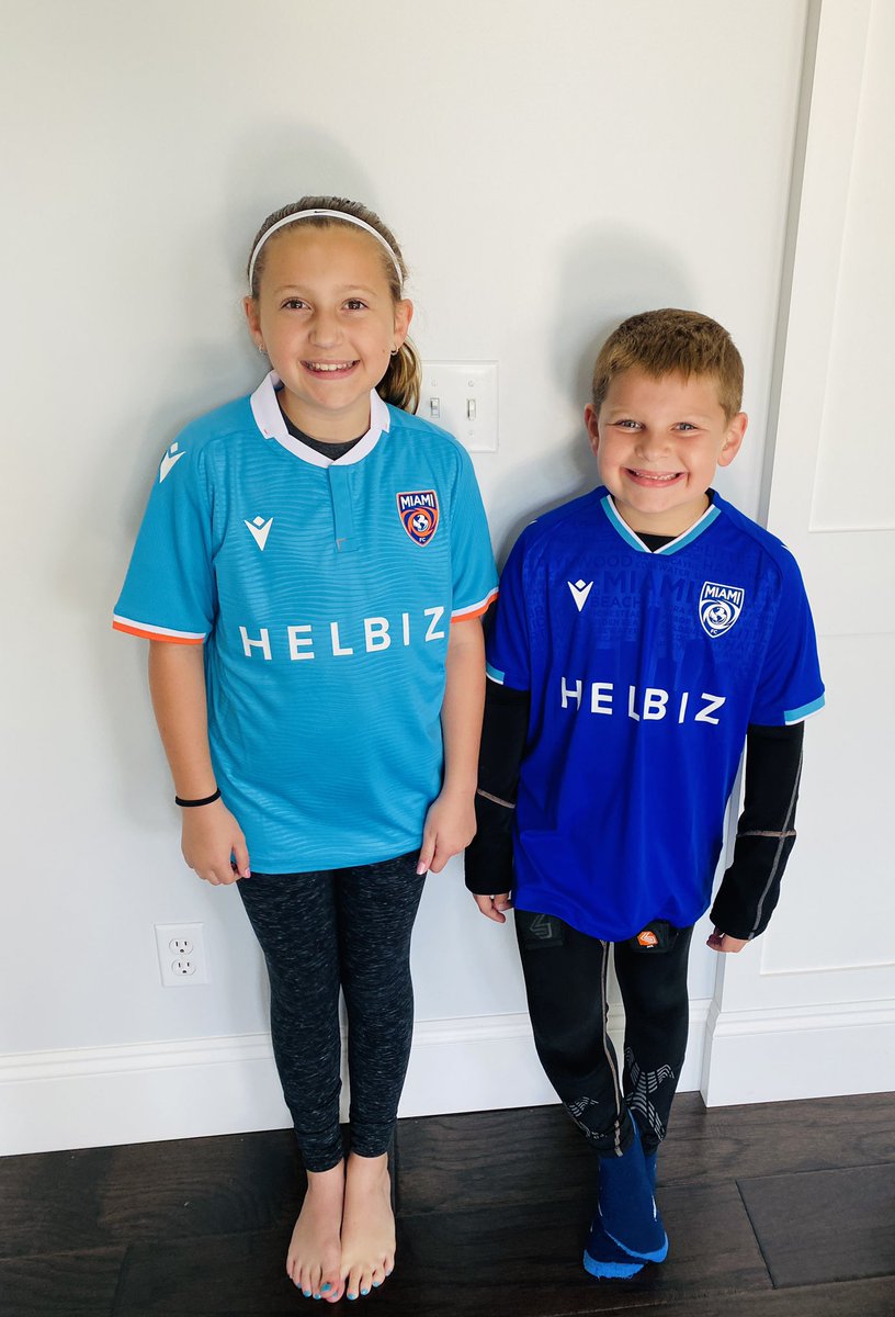 Team_Sara1's tweet photo. Game day ready!! Let’s go @TheMiamiFC and @astan_13 💙⚽️ https://t.co/Ep2Iy4kXh5