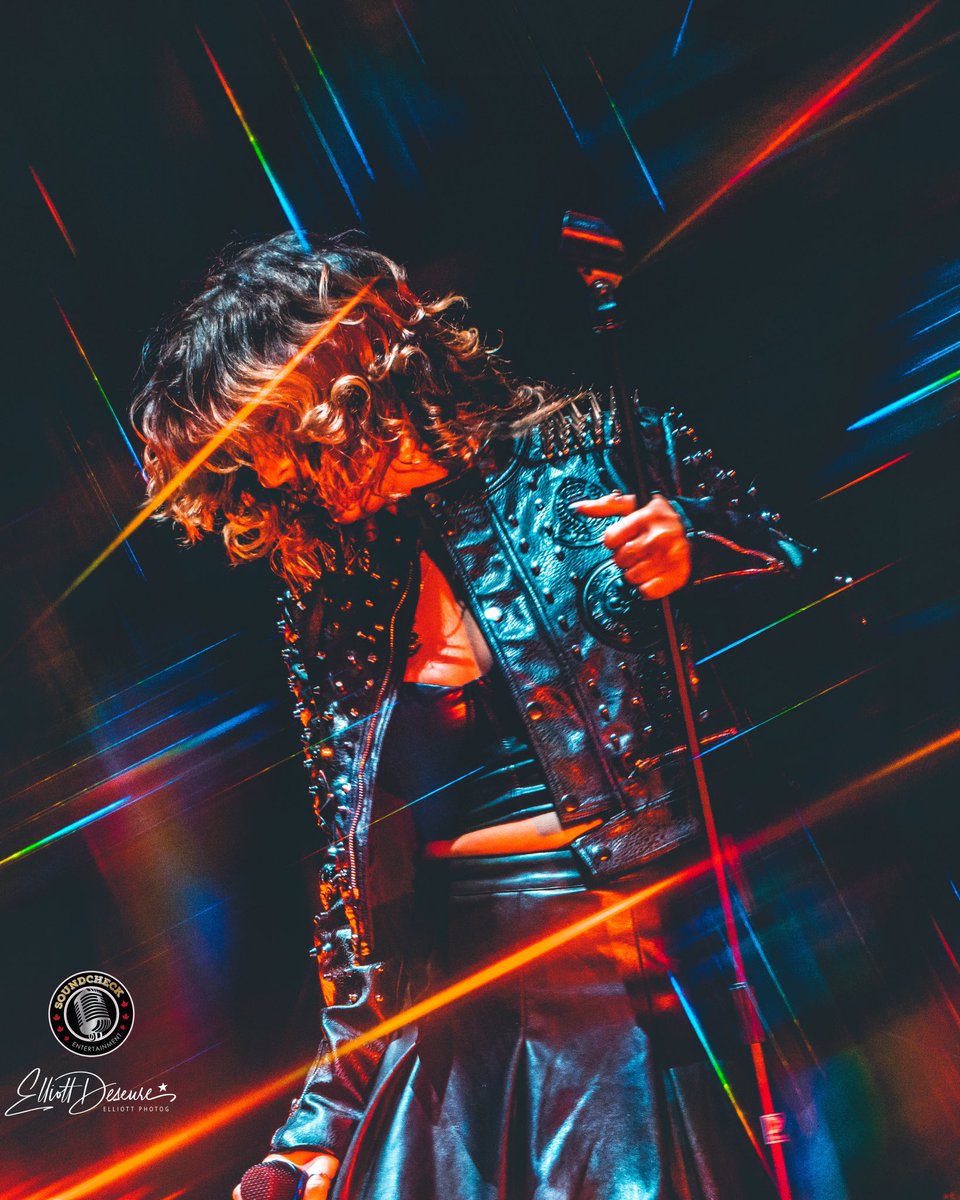 Killer performance from <a href="/jjwildechild/">JJ Wilde</a> last night for all of #Kingstonontario to enjoy! Here’s a little sneak peak from 📸 <a href="/ElliottPhotog/">ElliottPhotog</a> 
#welovelive #jjwilde #jjwildechild #concertphotography #livemusic #concert @LeonsCentre