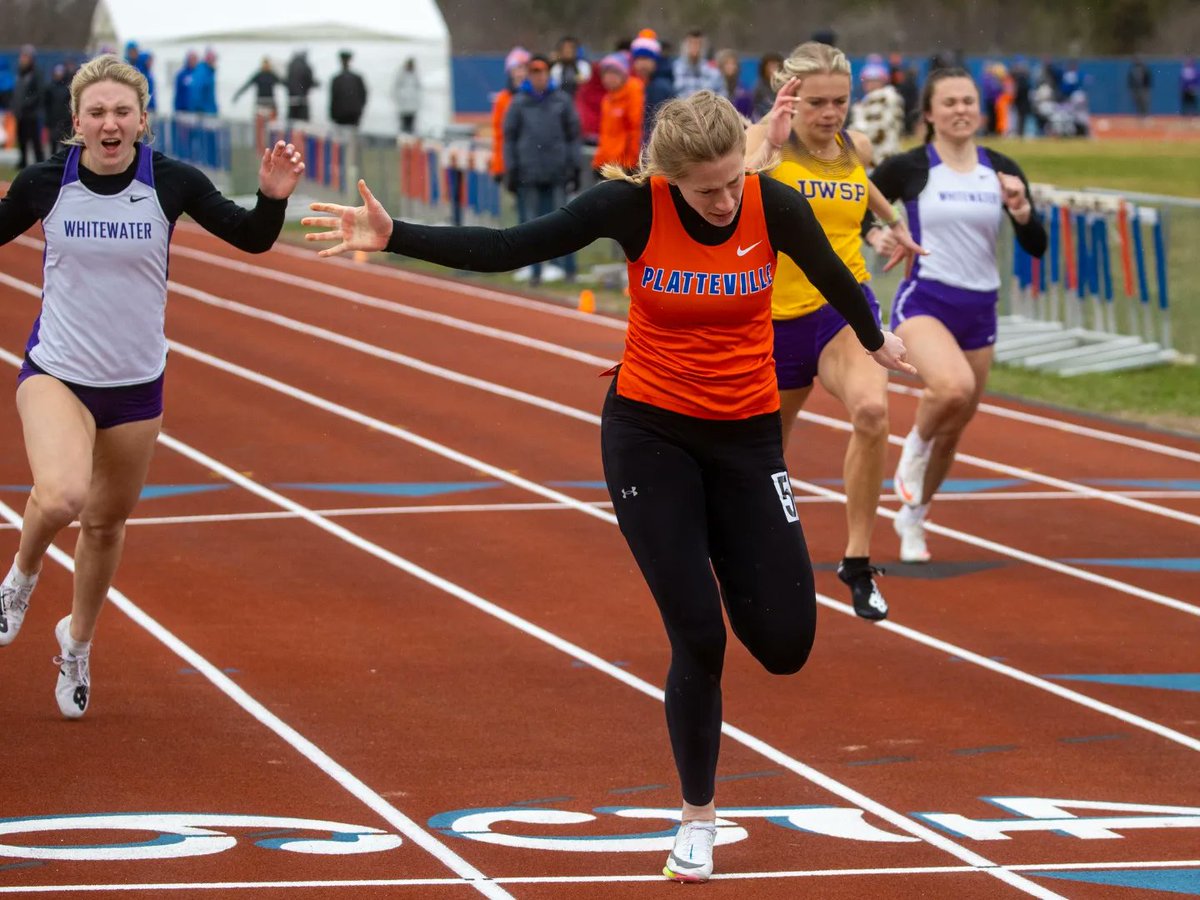 UWPlattTrackXC's tweet photo. Teams from around the mid-west traveled to Platteville chasing the opportunity to run, throw, and jump season and lifetime bests yesterday. ⚒️👊

Huge performances, advancing these 'Neers up the national rankings. 🔥💪

#CatchingExcellence #SwingTheAxe #WhereAllAmericansAreMade https://t.co/KORFNza8GQ