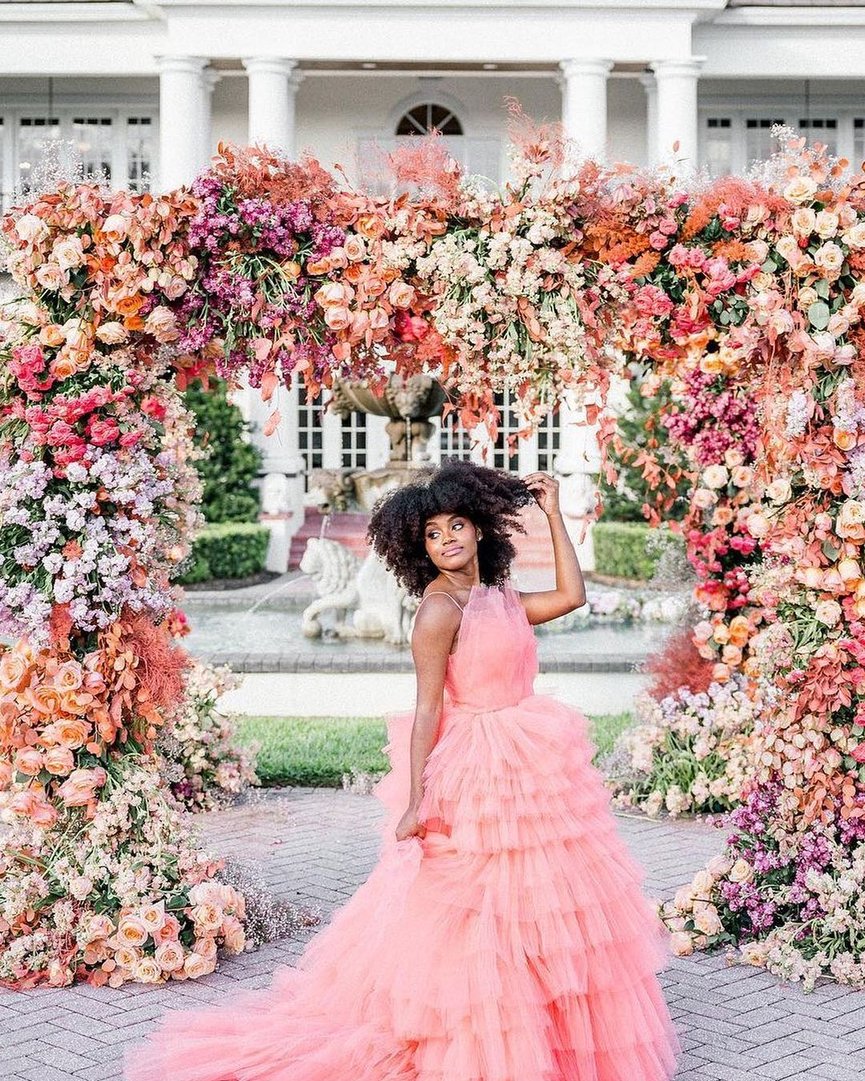 WedBeautiful's tweet photo. I think I’m hyperventilating over here. This image right here is a full circle moment for me and I’m not ok. 4 years ago when Styled Shoots Across America was just a baby, we set out on tour with intrigue_designs for what would be a life changing time for both of us. 42 shoot https://t.co/QG9fHM479o