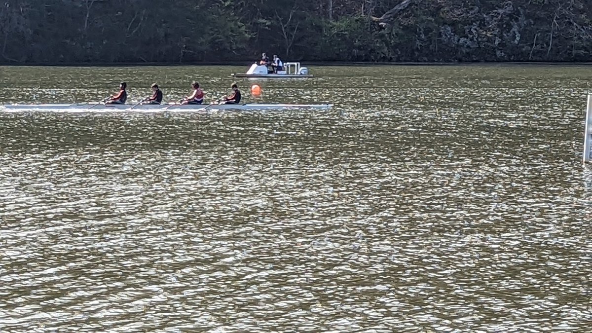 mhh2424's tweet photo. @JusticeRowing Beautiful day for a regatta on the Rivanna River in Charlottesville. https://t.co/rhiASjLSbE