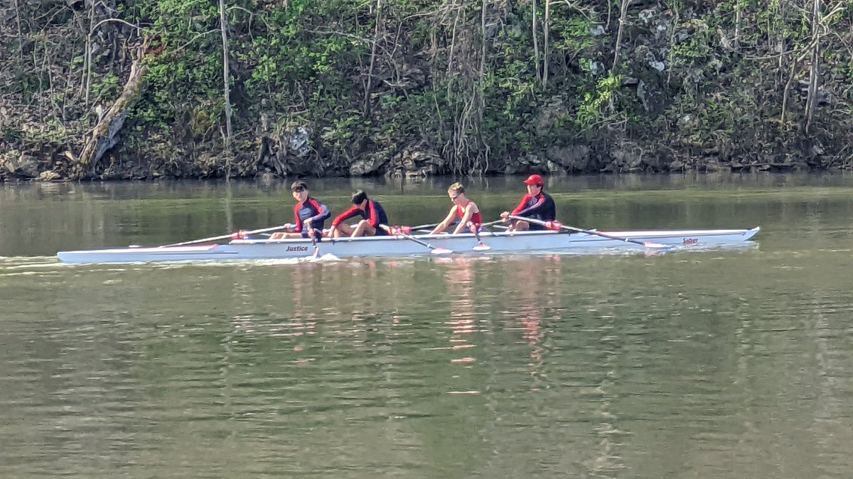 mhh2424's tweet photo. @JusticeRowing Beautiful day for a regatta on the Rivanna River in Charlottesville. https://t.co/rhiASjLSbE