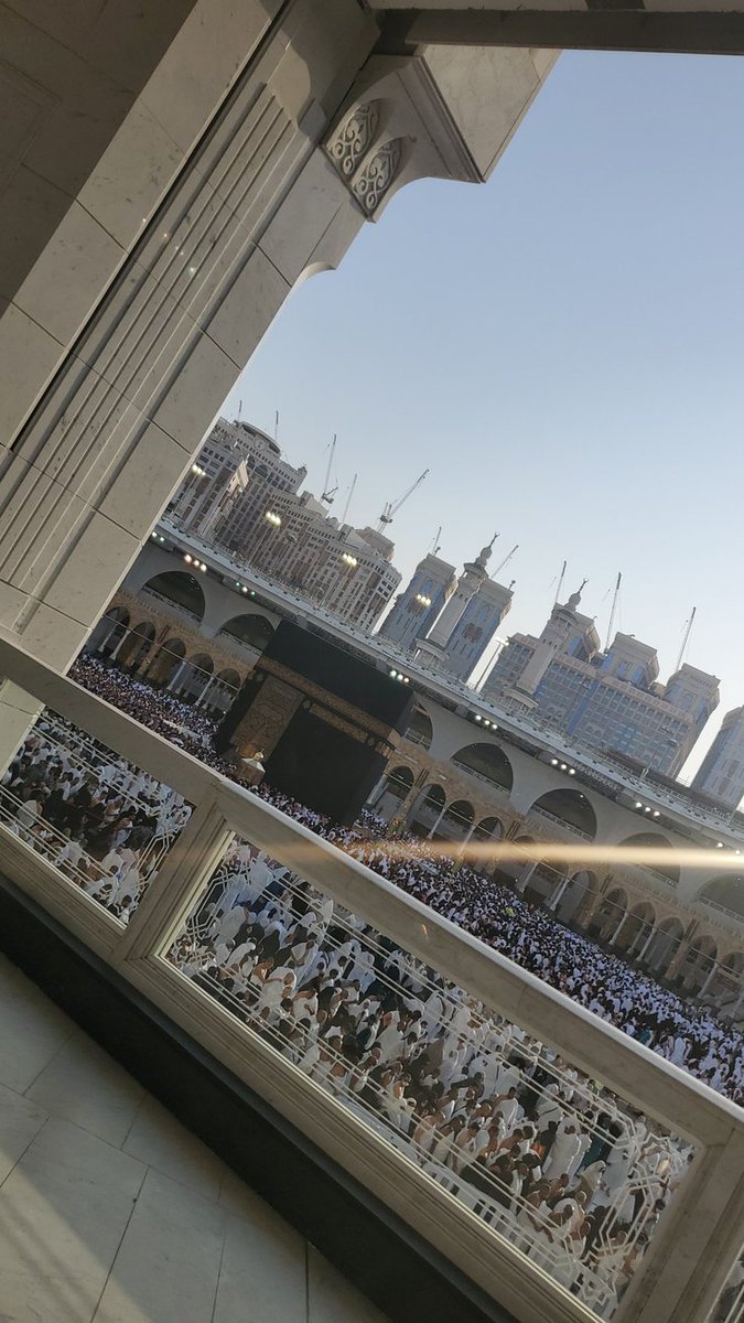 ابن مكة tweet media