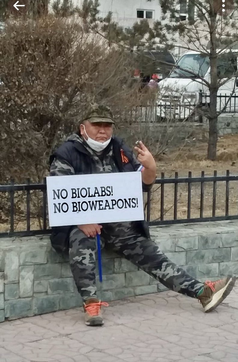 m_zorigt's tweet photo. Аль эрт Жуковын талбайгаас манай хоёр 

Монголыг биологийн зэвсгийн үйлдвэртэй гээд зарлачихсан бус уу? https://t.co/u8ngZVZPHw