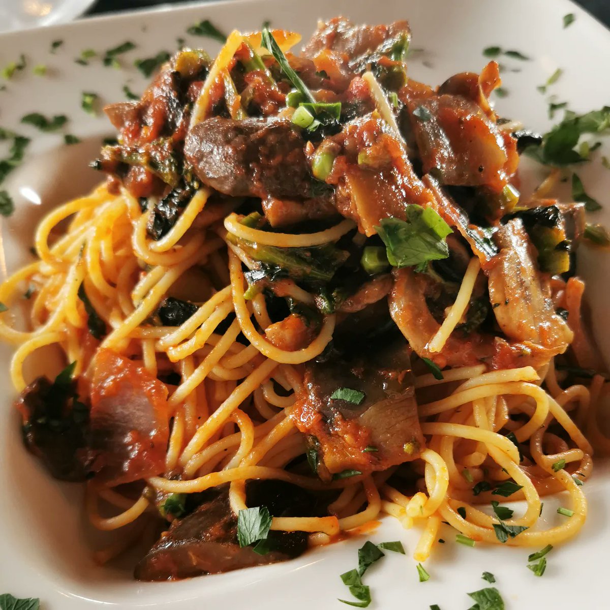 galabouttown365's tweet photo. Pasta Primavera at 147 Dunlop in downtown Barrie 🥂 https://t.co/sdw6yq87cN