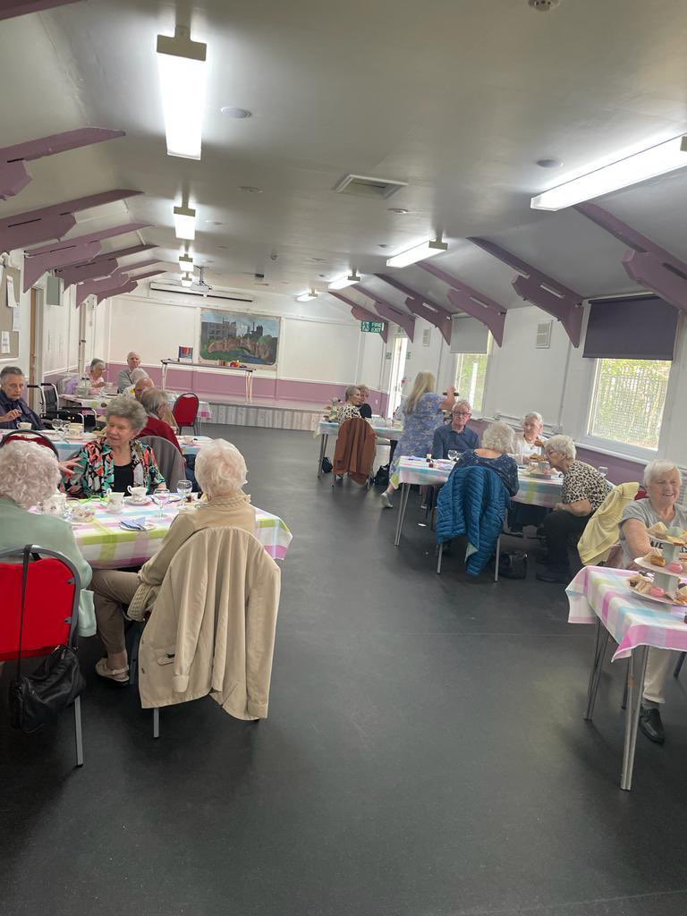 MPSPinkwell's tweet photo. Afternoon tea at Crane Youth and Community Centre #comesayhi #pinkwell https://t.co/iAqTjcAQb4