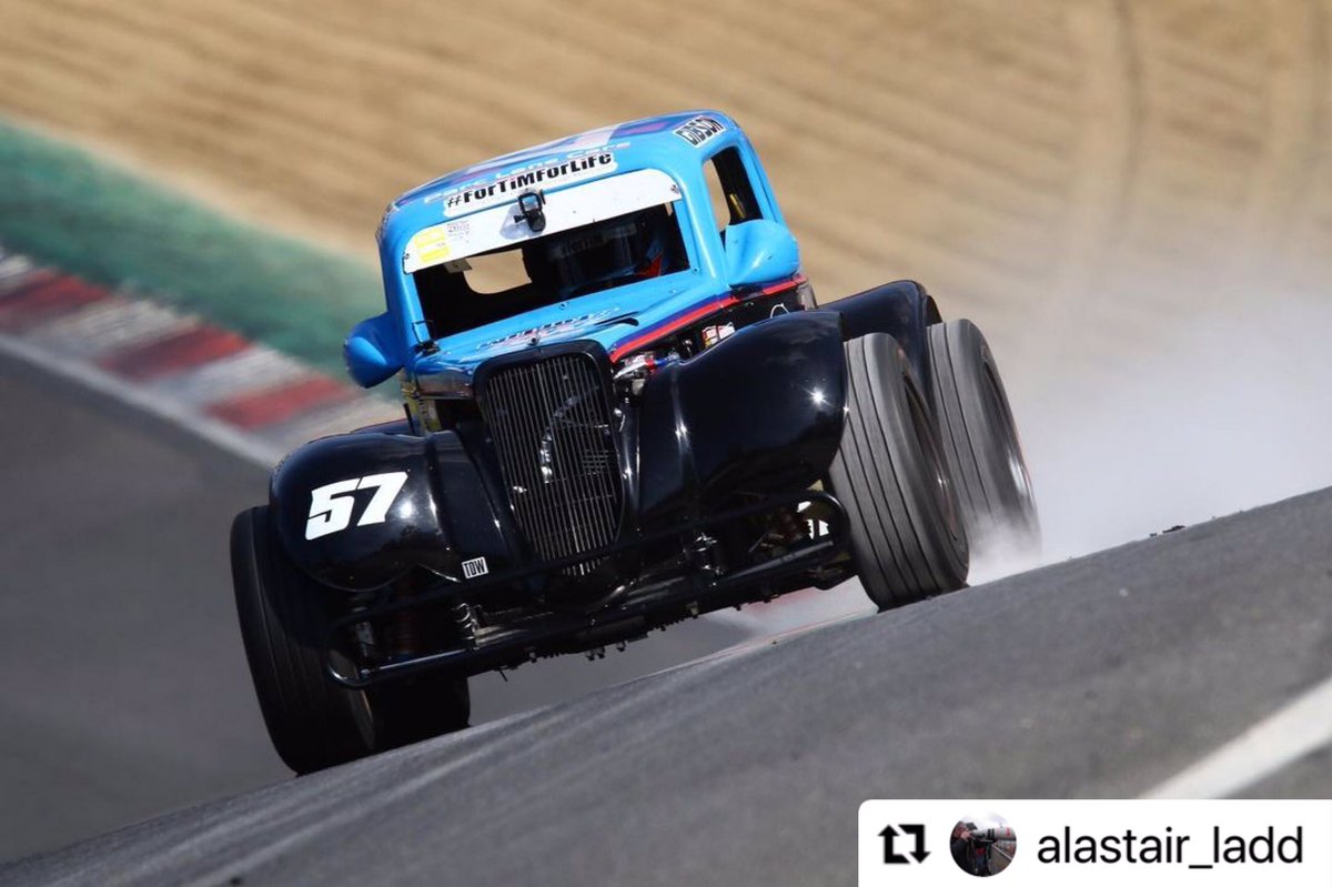 MaxMonkeyWG's tweet photo. 🤩 Cracking photo of Will out in testing @Brands_Hatch yesterday by @Alastair_Ladd
#alastairladdphotography #uklegend57 #legendsracing #cementdust #testing #fortim https://t.co/pCL5dPKX9r