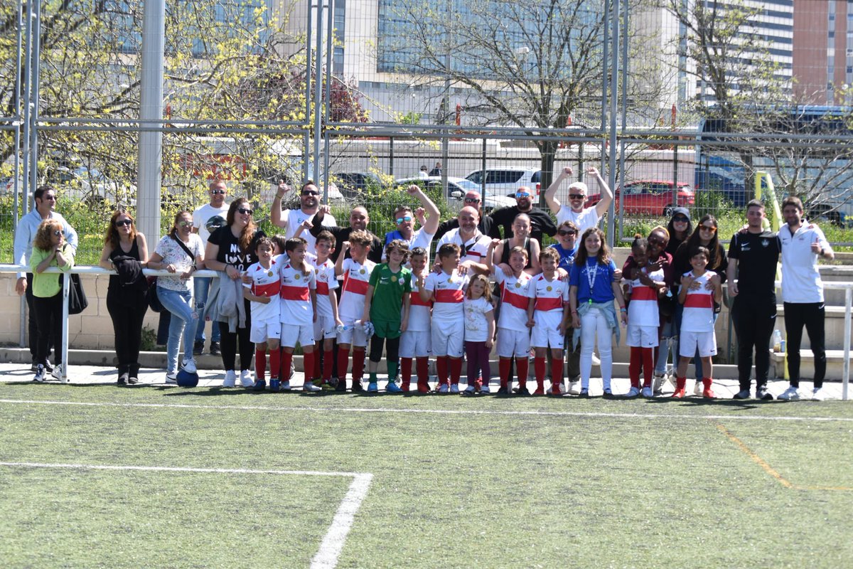 UDSanse's tweet photo. 🅲🅰🅽🆃🅴🆁🅰 🆂🅰🅽🆂🅴🆁🅰

🏆 @MadridintCup 🏆

Sporting Laguna 1️⃣-2️⃣ Benjamín “B”

🇵🇱 Nuestro Benjamín “B” es el campeón de la Copa Integración‼️

#VamosSanse
#CanteraSansera https://t.co/UR00TL99zW