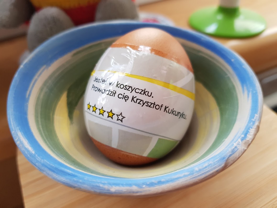 Ludmila87534002's tweet photo. A to nasze ulubione jajko w tym roku. Prawda, że super? Pozdrowienia dla Pana Krzysztofa Hołowczyca, którego głos tak często nas prowadzi po drogach.
#WielkanocCzarusia #jajka #wielkanocne #Wielkanoc #Wielkanoc2022 #Automapa #pisanki https://t.co/42a4e5V1bd