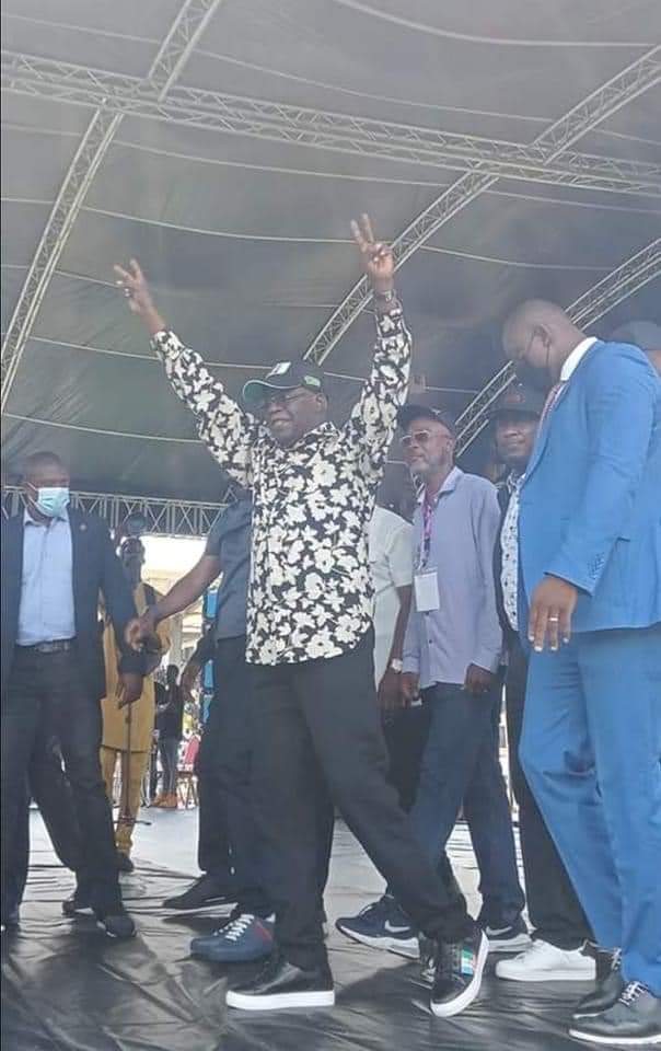 RealAghedo's tweet photo. Bola Ahmed Tinubu
"A Yuppie Committed To The Service Of The Masses."

#BAT2023 #Tinubu2023 #BATmen #BATwomen #BATlife #BATist #BATlove #BATtish #BATmode #BATness https://t.co/pONiMFw296