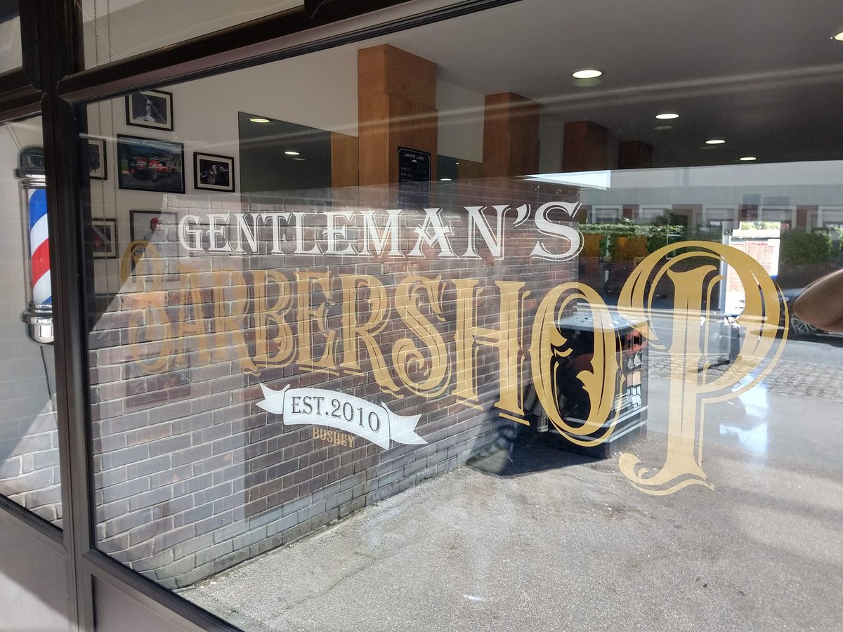 MaxSigns tweet media