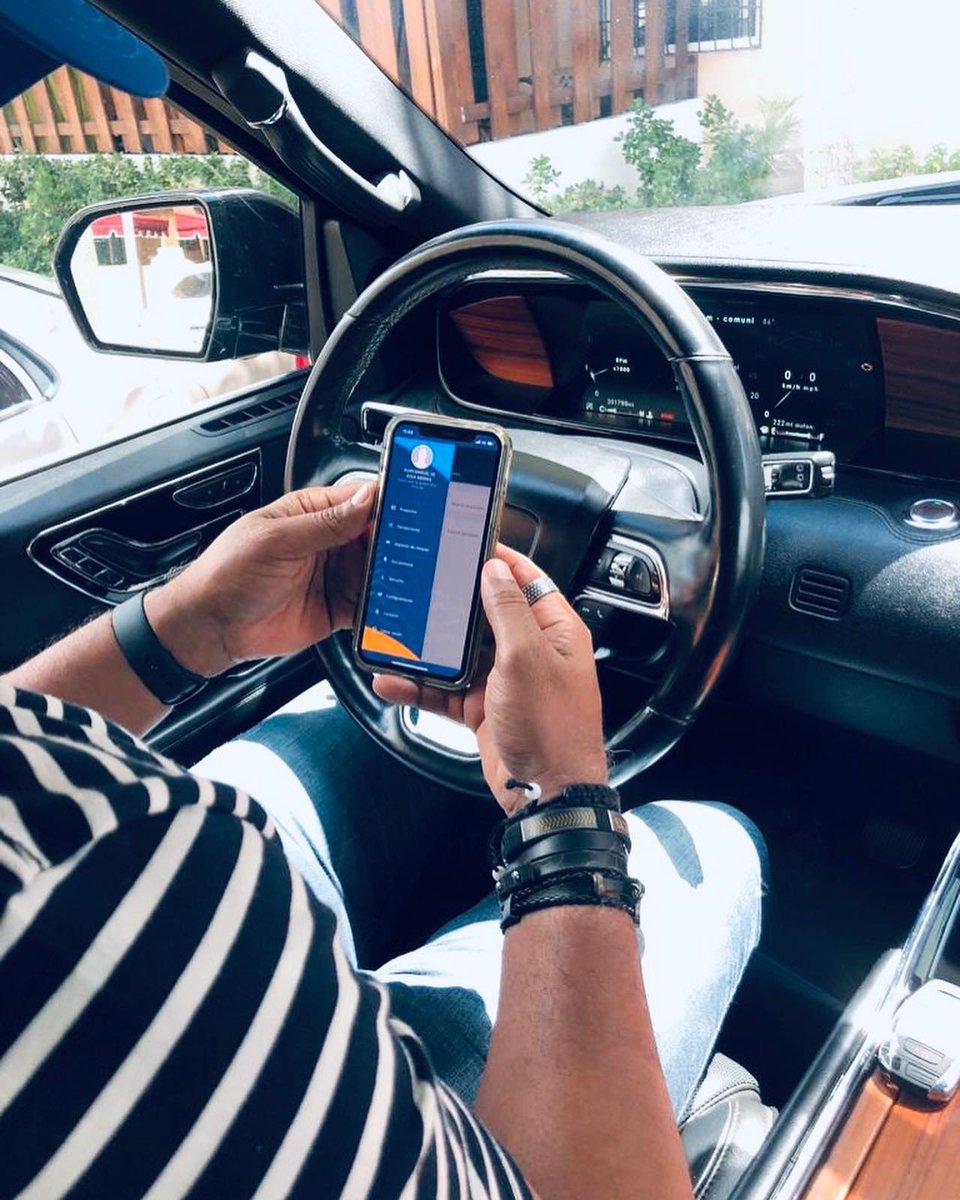 ElNaguero11's tweet photo. Una Semana Santa que cayó en fecha de quincena, pero esa era una dificultad en el pasado, ahora con mi #appbanreservas ayer y hoy he hecho todo puntual.

Cuota de mi préstamo ✔️ 
Servicios básicos ✔️
Pago de mi tarjeta ✔️

@banreservasrd 
#CanalesBanreservas https://t.co/Ice7ognWvm