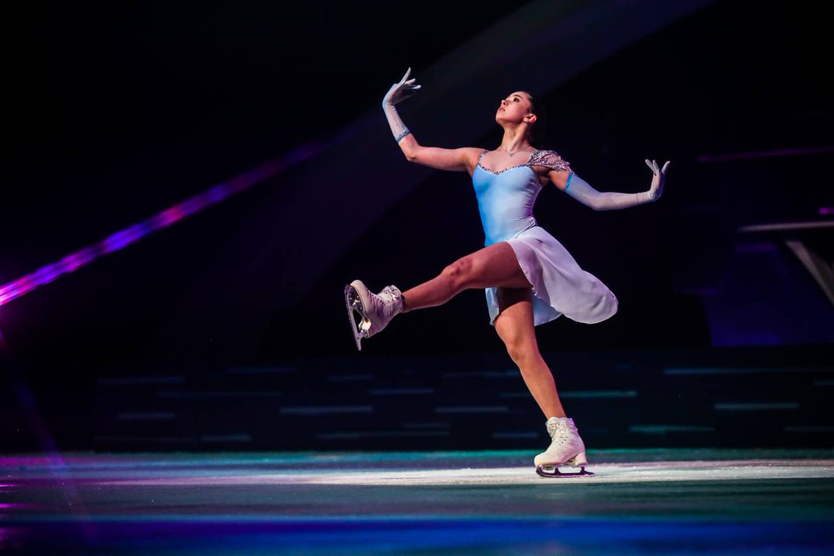 SSkatingGifts's tweet photo. Kamila Valieva
🤗💝💐♥️💙🌹😍
#kamilavalieva
#figureskating 
#patinajeartistico 
#worldfigure 
#worldfigureskating
#teamtutberidze 
#eteritutberidze https://t.co/WVZgQae5ii