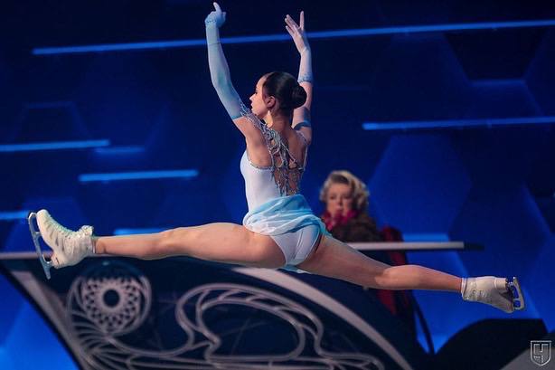 SSkatingGifts's tweet photo. 💙Kamila Valieva 💝💐♥️💙🌹😍
#kamilavalieva
#figureskating 
#patinajeartistico 
#worldfigure 
#worldfigureskating
#teamtutberidze 
#eteritutberidze https://t.co/Sa3lDTWSDm