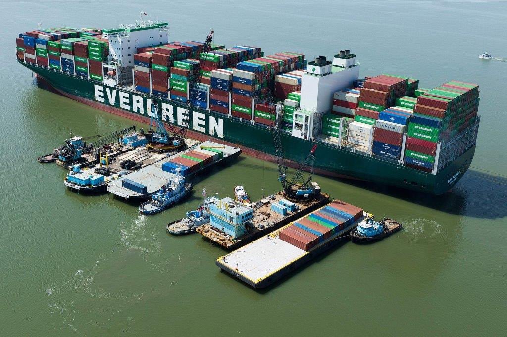 MedWave1's tweet photo. Mv " Ever Forward "

One month after running aground the ship is still stuck near Baltimore Port 🇺🇸 with no solution in sight ‼️ https://t.co/Yu3MivKq2I