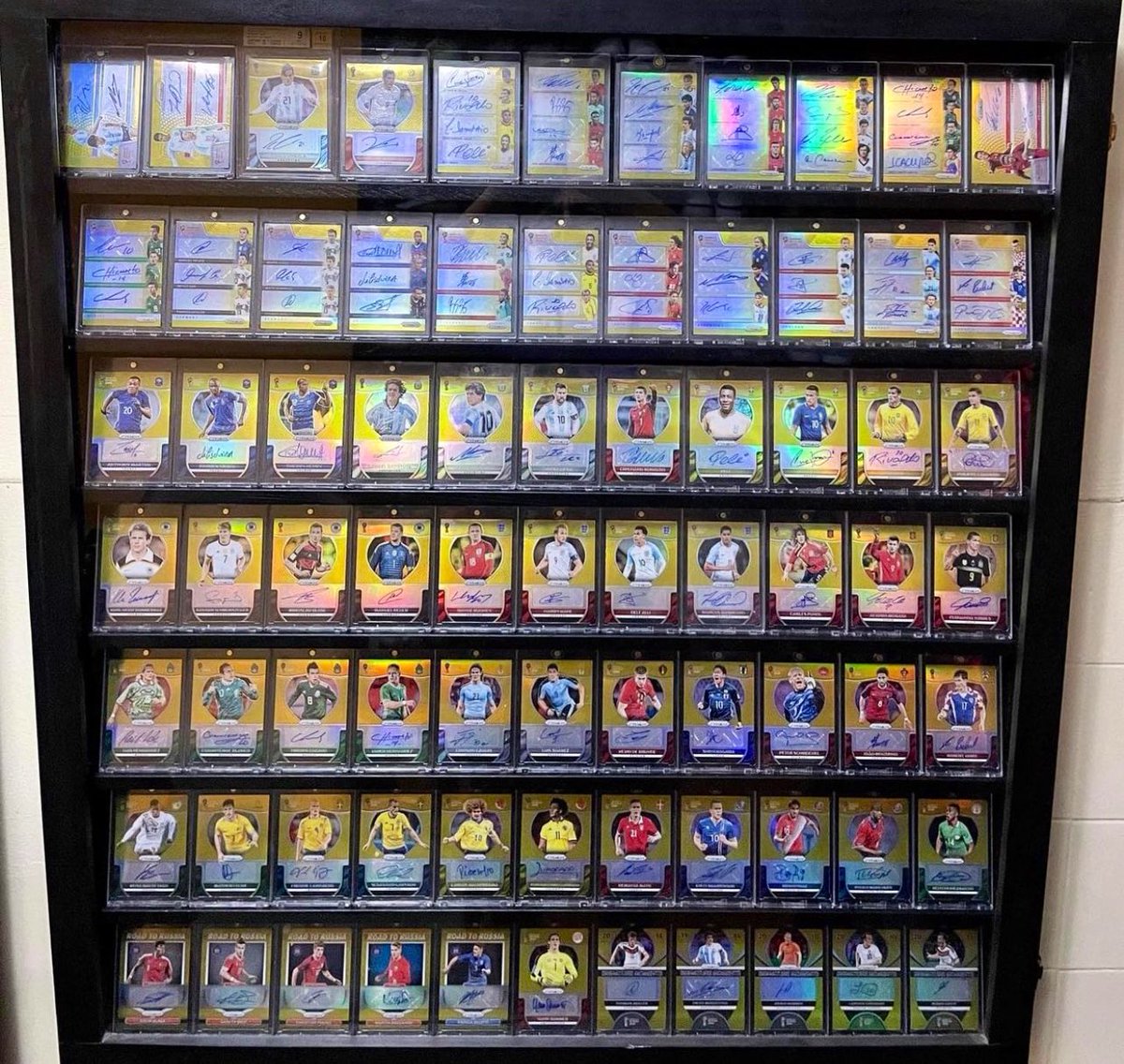 GoldinCo's tweet photo. Recently posted on FB, someone completed the 2018 Prizm World Cup Gold Autograph set /10! 🤯 

This begs the question…what’s the most impressive set ever completed? 🧐 https://t.co/P8UZJfyAXE