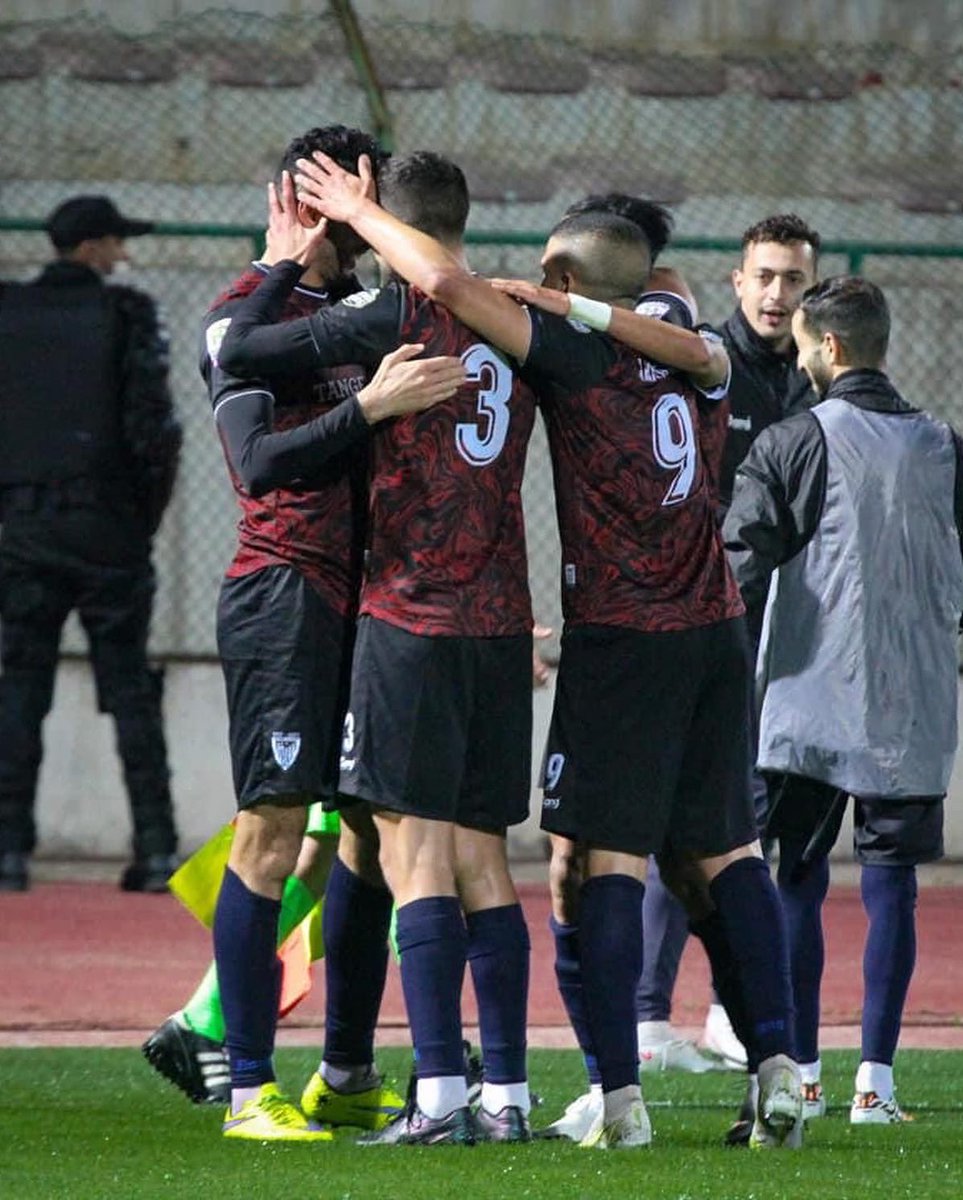 HKhaloua's tweet photo. SIIIIIIII 8 meses después volvemos a primera ⚽️⚽️ https://t.co/rfupFKTzG6