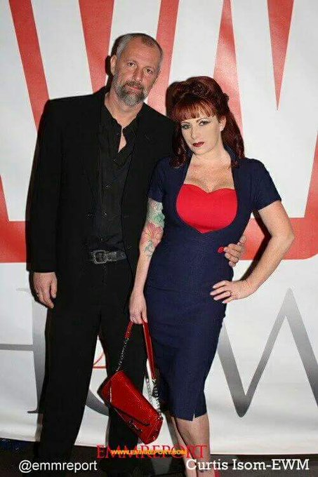 Happy Anniversary to us! 12 years! I love you @theandyappleton. ❤️❤️❤️ https://t.co/oxdBMcULee<a href="/tag/ohmel"class="tags"><span>#ohmel</span></a>