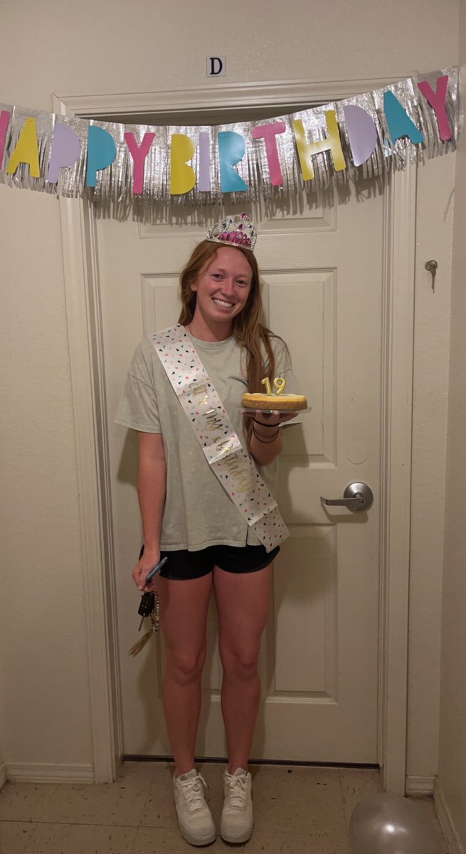 MSC_Softball's tweet photo. Join us in wishing Jadyn Hook a very happy birthday!! https://t.co/C2eMZ1bI7z