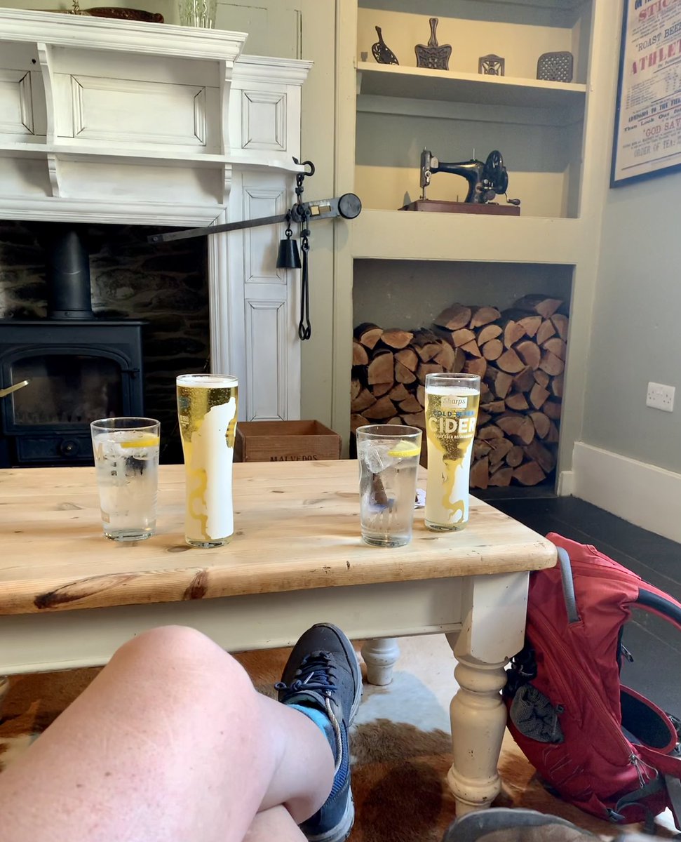MsClareMBaker's tweet photo. Misty to blue skies. 5 hours of bird song, fresh air and primrose paths.

Then a pint in the local

 #weekends with you ❤️ https://t.co/nSwUgtuCRU