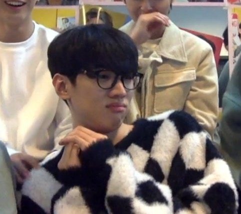 jaechansolo's tweet photo. jaechan not so amused face https://t.co/oICbZ9qt79