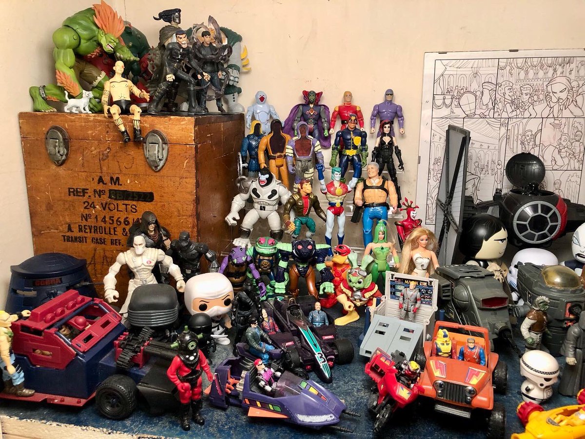 TheBruthaVoodoo's tweet photo. Spent some time reorganising some of the toy shelves in my Grotto today. Looks a lot more organised.
#ToyBoxObscura #GeekGrotto #ToyCollector https://t.co/HXzvZgNjnP