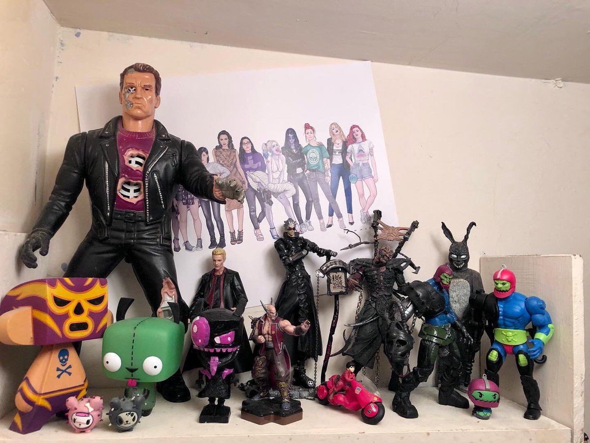 TheBruthaVoodoo's tweet photo. Spent some time reorganising some of the toy shelves in my Grotto today. Looks a lot more organised.
#ToyBoxObscura #GeekGrotto #ToyCollector https://t.co/HXzvZgNjnP
