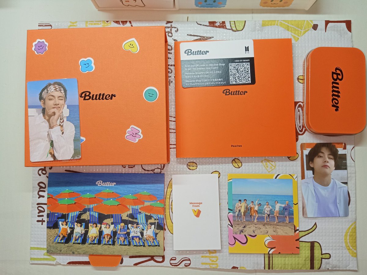 ThyphiCella's tweet photo. WTS ALBUM BUTTER BTS
GOOD CONDI ✅
FULL SET ✅
DAPAT POB ✅
MINES STIKER ❎

Price 320K 
Shopee Jeli10

#wtsalbum #btsalbum #unsealed
#Butter #BTS #wtsbts #KPOP #album https://t.co/DdAhLDOdsz