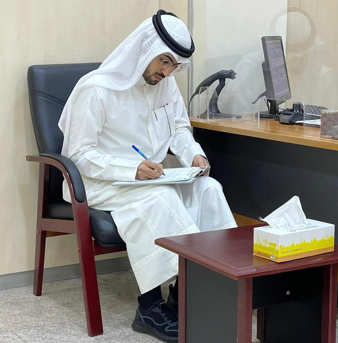 مستعيناً بالله أولا، ثم بكم
تقدمت اليوم بأوراق ترشحي لانتخابات #المجلس_البلدي_2022 عن الدائرة السابعة 

 وأسأل الله التوفيق والسداد، وأسألكم الدعاء والنصح والمشورة 
وبكم يبدأ الإصلاح والإنجاز.