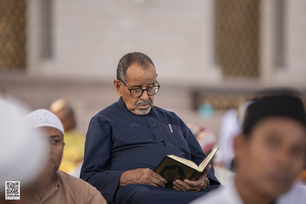 wmngovsa's tweet photo. قبيل وقت الإفطار.. جنبات المسجد النبوي بين قارئ للقرآن وداعٍ للرحمن

#المسجد_النبوي
#وكالة_شؤون_المسجد_النبوي https://t.co/v52fgFc1Iz