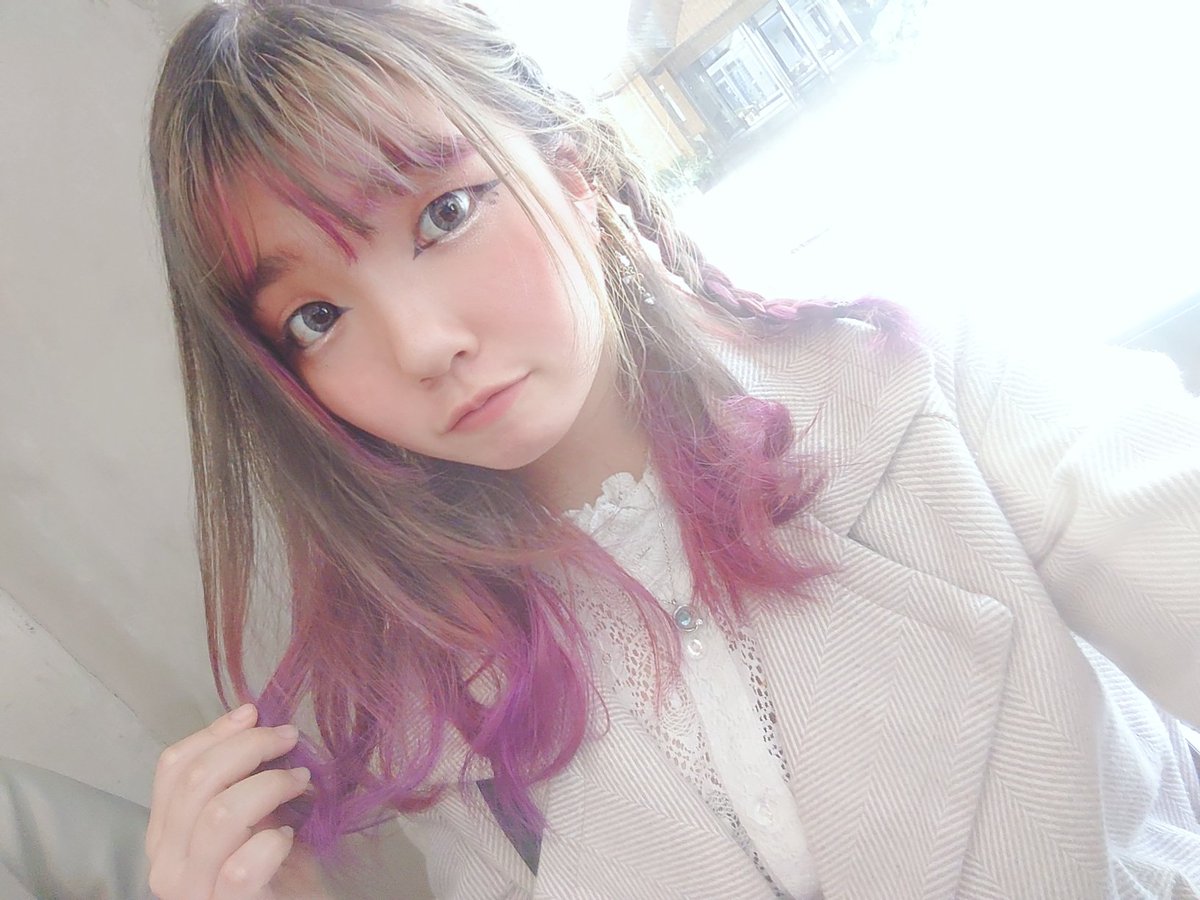 Garbage__sito's tweet photo. 紫兎とお友達になってくれませんか？？

｢死にたくなる程誰かを愛した事ある？？｣

愛されてみたかった…
#メンヘラさんと繋がりたい 
#病み垢さんと繋がりたい 
#病み垢女子 
#お友達ください 
#自発ください 
#雰囲気嫌いじゃないよって人RT
#福岡 
#共依存
#話し相手ほしい
#自撮り詐欺 https://t.co/pFMUGTUV5l