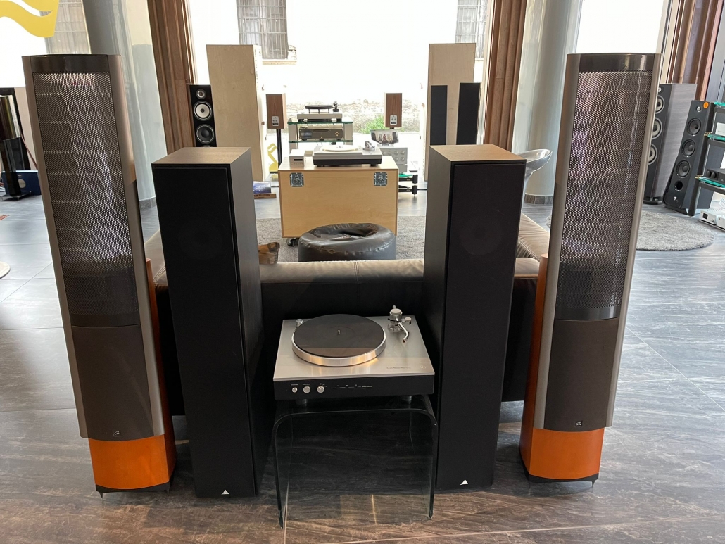 AlfredoHighEnd's tweet photo. MARTIN LOGAN “CLARITY”
Perfette | Unico Proprietario | Garanzia 
Scopri di più: https://t.co/dyfxd22pLk

#luxurygroup #luxuryaudio #audiophile #martinlogan #clarity #speakers #topbrand #excellence #luxurylife https://t.co/eTfMwH9sBQ