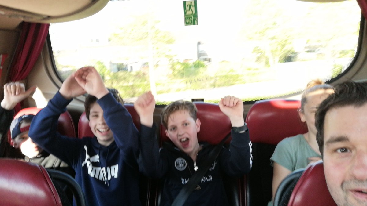 kvAtlaslife's tweet photo. Daar gaan we, op naar Strijen!! https://t.co/gWoFgD9n4m