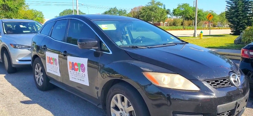ProgresistasMIA's tweet photo. En el sur de la Florida con el #PactoHistorico. MIAMI,Broward y PalmBeach! Ven y ayuda a hacer campaña con tu propio carro!
⚠️Llamanos:754-200-3498⚠️
La campaña sabrosa
💛💙❤
#Elecciones2022 #MiamiHumana @petrogustavo @FranciaMarquezM @GustavoBolivar @_GillianMg @CarlosNValnera https://t.co/3cec9j2Jud