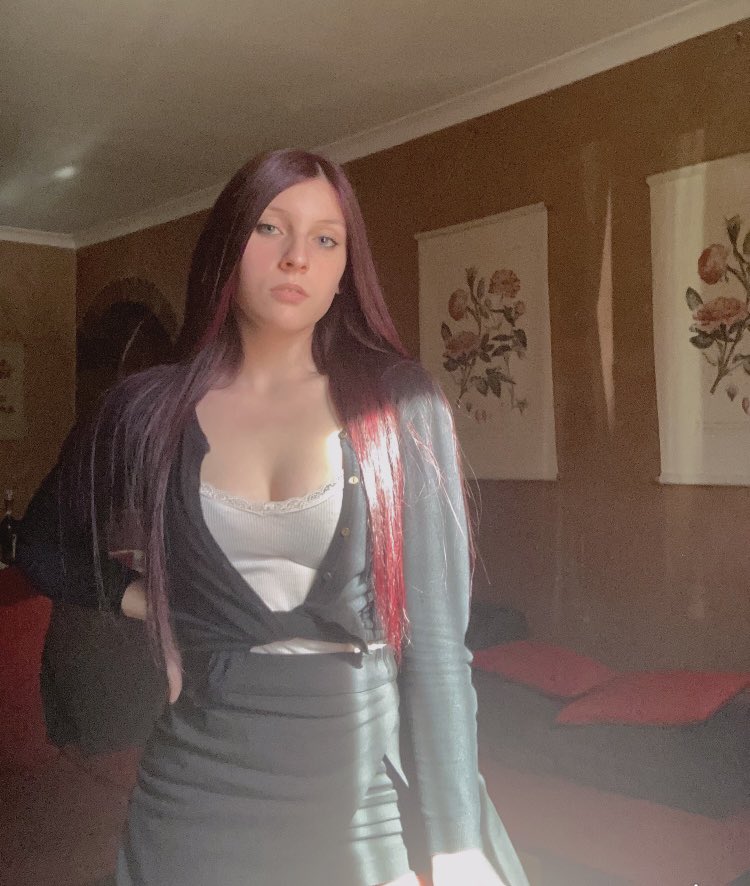 Mi sto già ingozzando di uovah cioccolato🥸