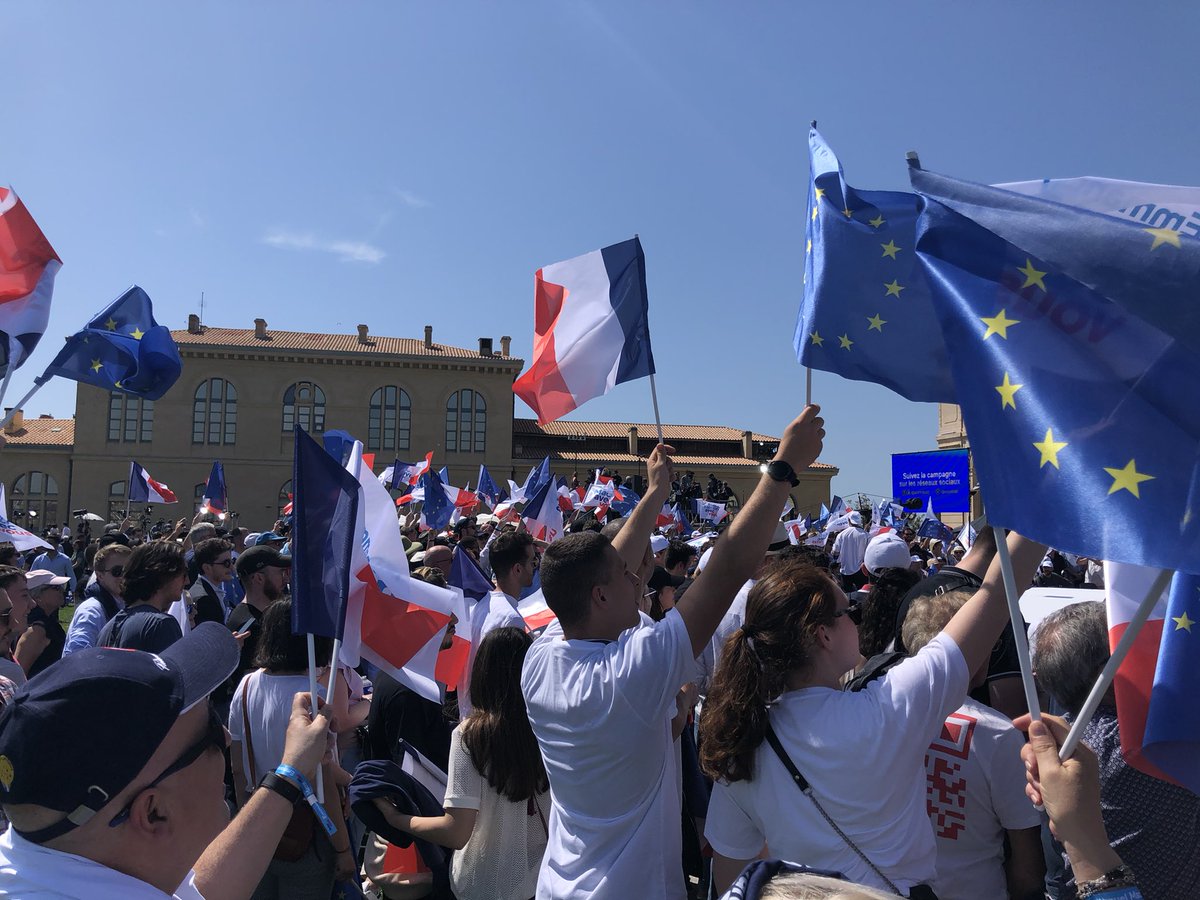 brignone_bruno's tweet photo. Pas juste 5 ans de plus, 5 ans pour faire mieux et réaliser la planification écologique ! Message fort de @emmanuelmacron #avecvous #avectous #presidentielles2022 . https://t.co/Qxat52emdI