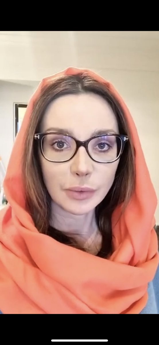 Як можна ні разу не моргнути за півтори хвилини…? 🙄