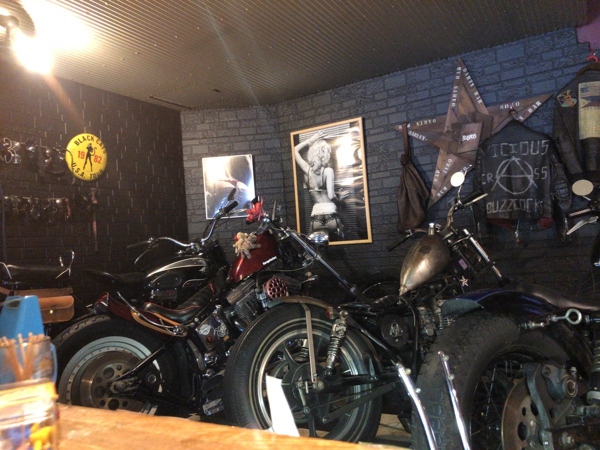 a4XME's tweet photo. GSX-S750低速でも乗りやすくパワフルでどんどん走りたくなる楽しいバイクでした🙏✨
どっちのお店の人も親切な対応してくれてまた利用したくなりました😭
#バイク
#スズキ
#GSXS750 
#レンタルバイク８１９天白店
#ダーツバーBORO https://t.co/hLE3QNbu1X