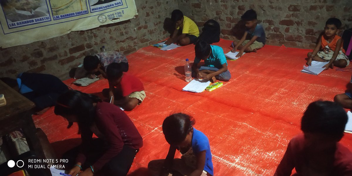 Iamchikun97's tweet photo. 🙏ଜୟ ଶ୍ରୀ ରାମ 🙏
📚Annual exam in our coaching cente
💐special Thnx to -B. O. O. &amp;M. L. C. B
@Bimal4jajpur @samirdash01 @achyuta_samanta @BAJARANGIORGAN1 @AdityaBirlaGrp @AnubhavMohanty_ @AENFOdisha @abhyudayjindal @ https://t.co/ueDWyS8vc2