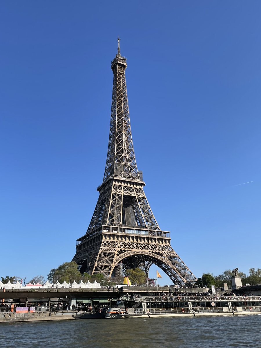 Toujours aussi fabuleux de la saluer !