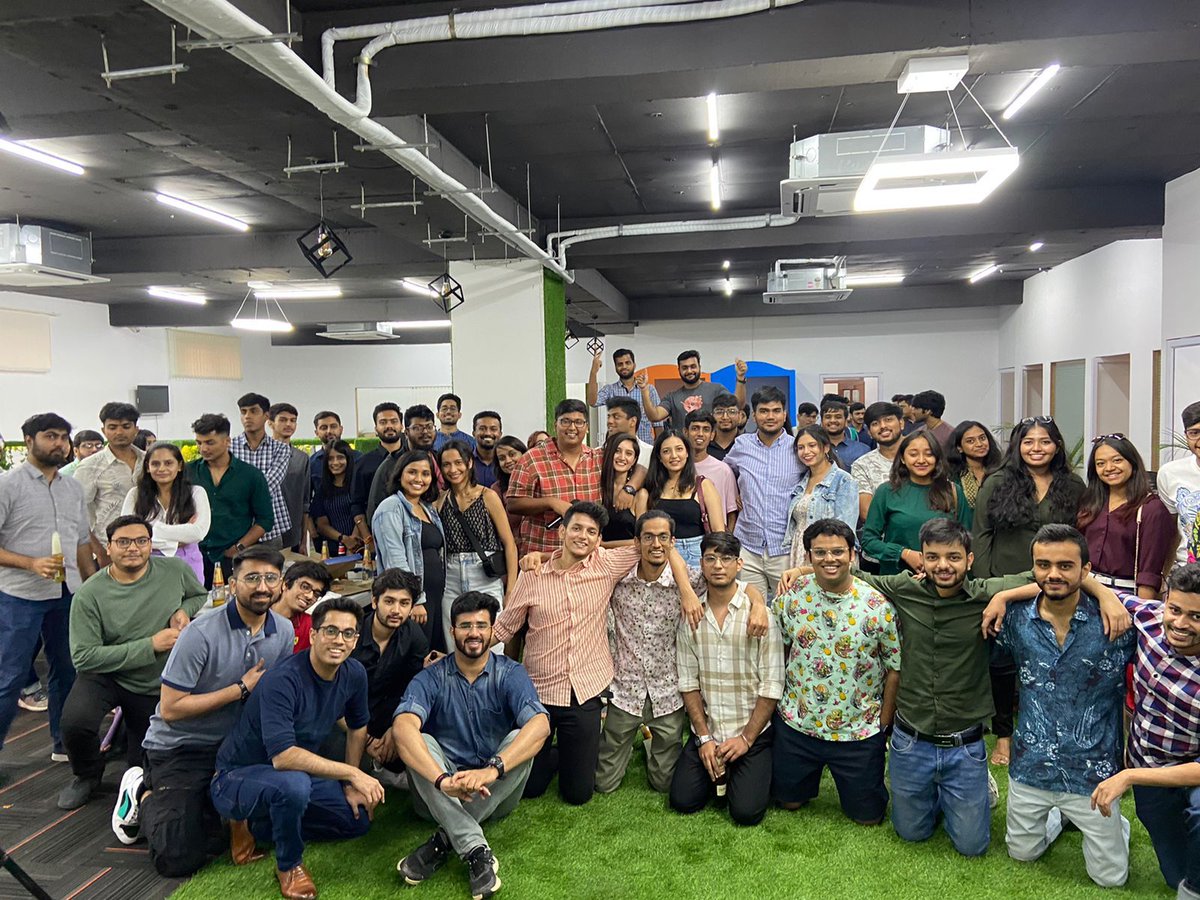 swarup_devansh's tweet photo. @hq_paperplane office launch party !

@MiranJunaidi @SouravSanyal07 @intmanear onwards and upwards 🚀 https://t.co/jNEL9Xb4IY