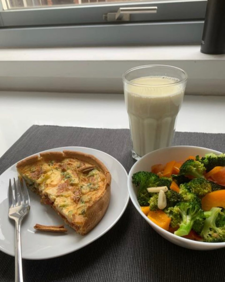 tocoolforyou46's tweet image. Friendship, once played for real, is more incisive than love. #chat #California