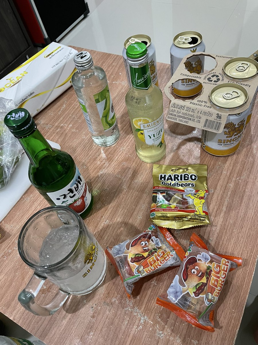 prsssssssss's tweet photo. CHEERS 🍻 https://t.co/oB1v1Yykk0